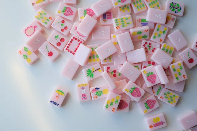 The Fruity Line - Pink mahjong tile set in pink by a beautiful line
