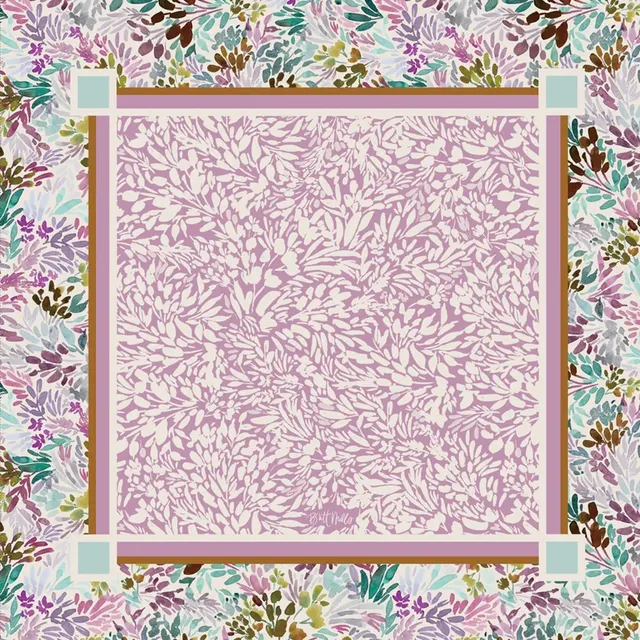 Ivory cotton-blend Mahjong mat with Daphne floral motif and stitched border.