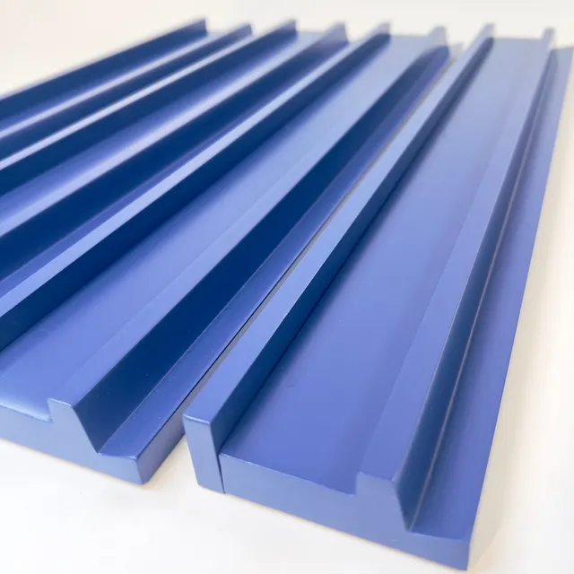 Blue finished wooden rack, 20 inches, with clear grain.