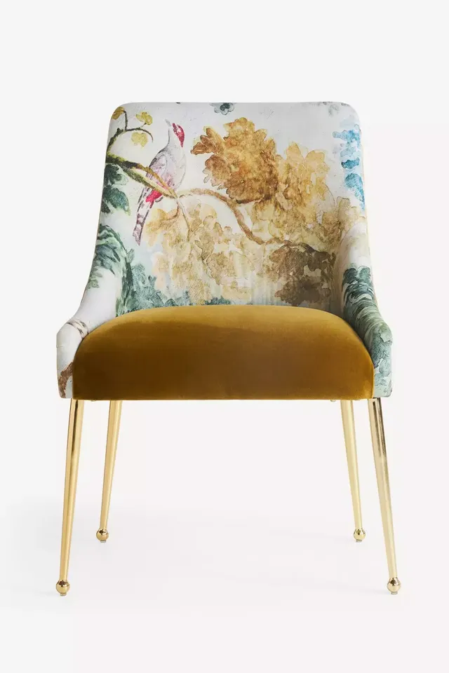 Judarn Elowen Chairs - 2 colors available