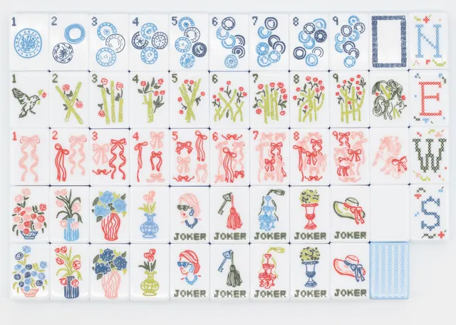 Miss Darling: Mahjong Tile Set in blue and white by Miss Mahjong