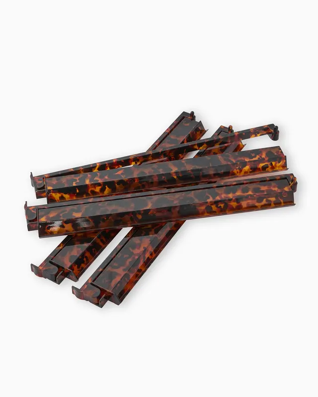 Oh My Mahjong Tortoise Rack with Attached Pusher, wood grain.