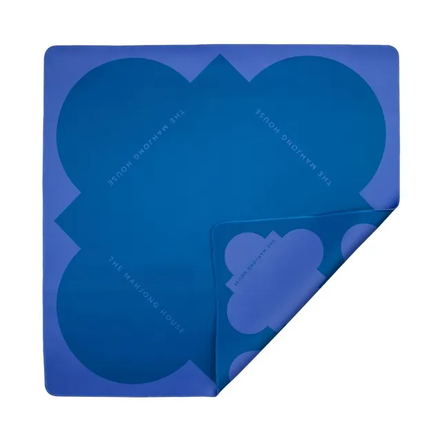 Double-sided sapphire mat with cushioned backing for mahjong table