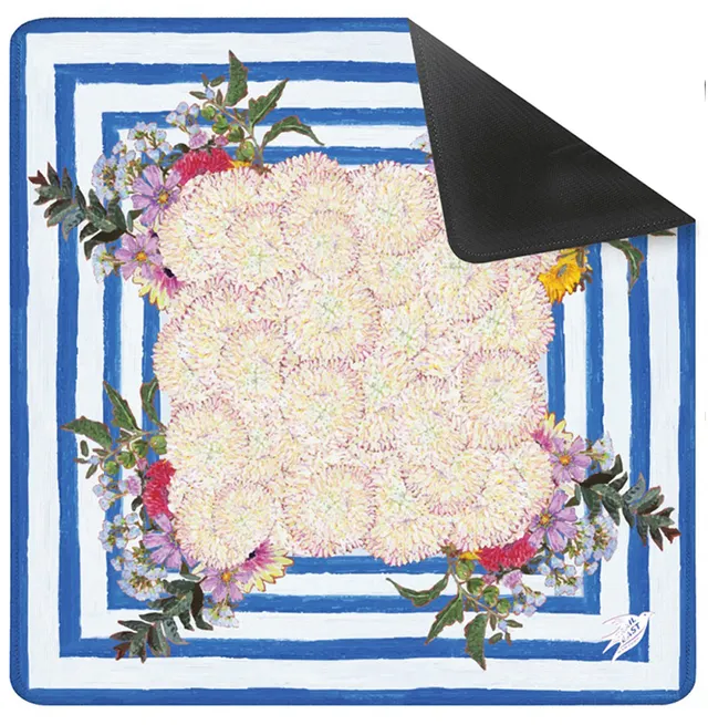 Homecoming Bouquet painting mat in leather/neoprene with scalloped edge